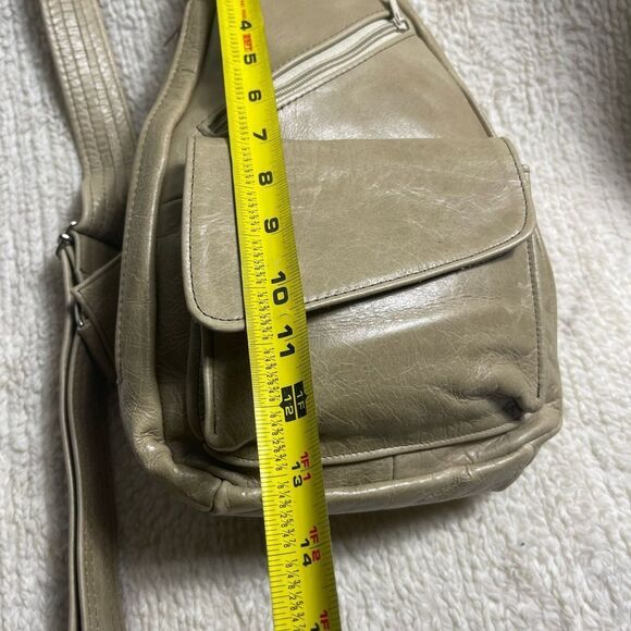 Stylish khaki Leather small Sling Bag. Adjustable strap. - Picture 8 of 10
